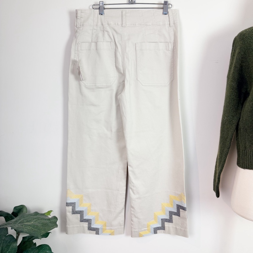 💋Anthropologie Zigzag Embroidered light grey Pants - Picture 6 of 8